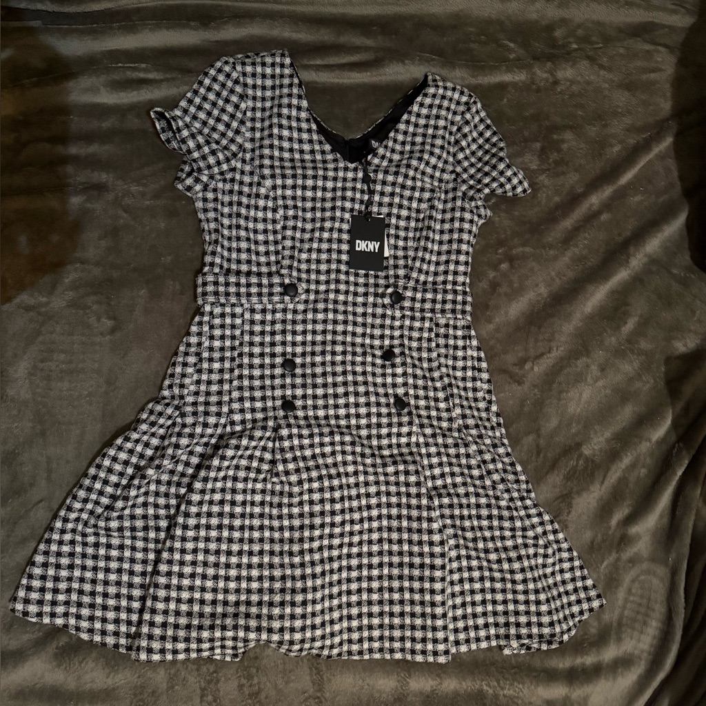 Dkny Women's Short Sleeve V-Neck Double Button Fit And Flare Dress Size 12p New!